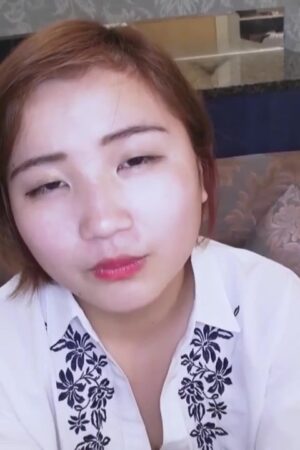 Bí Mật Nàng Ngây Thơ: Khi Tình Yêu Vượt Qua Giới Hạn (062320-01)