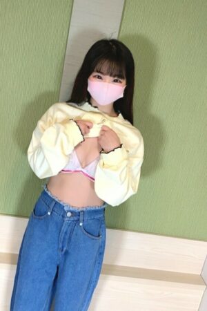 Mei-chan Gợi Cảm (FC2-PPV-2862280) Đốn Tim Khán Giả Với Vẻ Đẹp Ngây Thơ