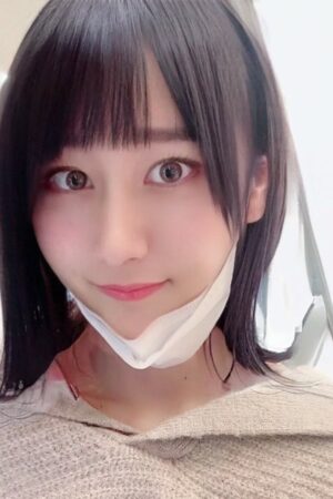 Gợi Cảm Cùng Yuka-chan: Nữ Sinh Âm Nhạc 18 Tuổi và Hành Trình Tình Yêu Bỏng Cháy (FC2-PPV-3123245)