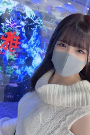 FC2-PPV-3219354: Nữ Sinh Viên 20 Tuổi Gây Sốc Với Cảnh Quay Đêm Tối Cực Bốc Lửa!
