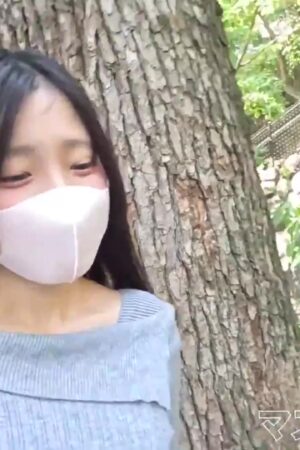 FC2-PPV-4743932: Nàng Hot Girl 18 Tuổi Lần Đầu ‘Vượt Rào’ Gây Sốt!