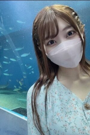 G-Cup Mai-Chan và Bạn Gái Nóng Bỏng Mei-Chan: Cuộc Hẹn Bể Bơi và Cực Khoái FC2-PPV-4777476