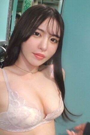 SIRO-5566: Updating – Rei, Nàng Pianist Thiên Thần Gây Bão