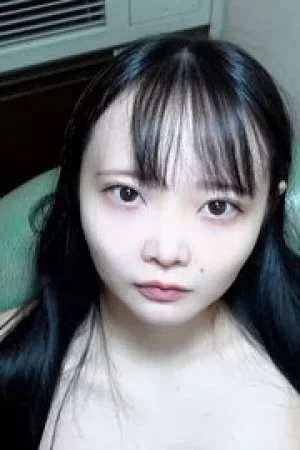 FC2-PPV-4875356: Nữ sinh 18 tuổi trinh trắng khao khát làm diễn viên bùng cháy thân hình quyến rũ